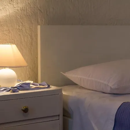 Carmen וולי לוסיניי